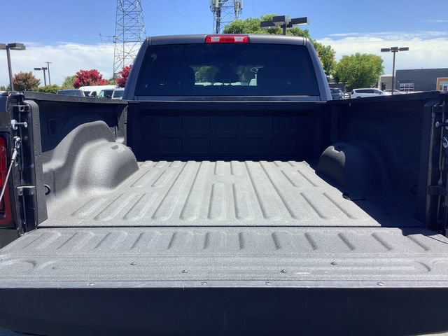 Used 2025 RAM 2500 Big Horn AWD/4WD image 30