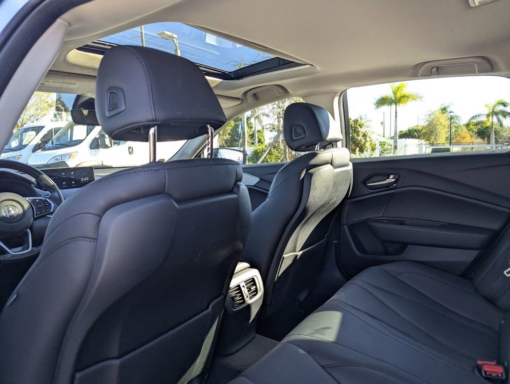 Used 2023 Acura TLX image 18