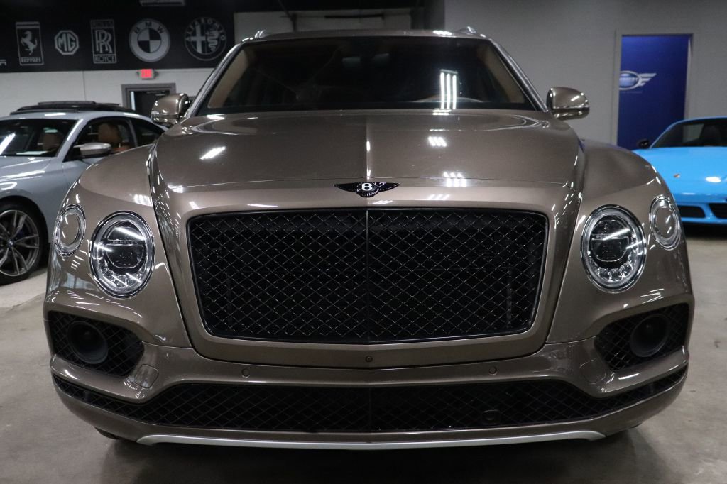 Used 2017 Bentley Bentayga image 8