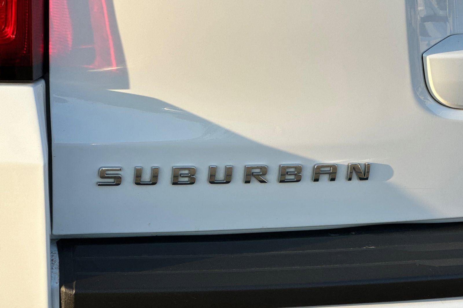 Used 2019 Chevrolet Suburban LT image 28