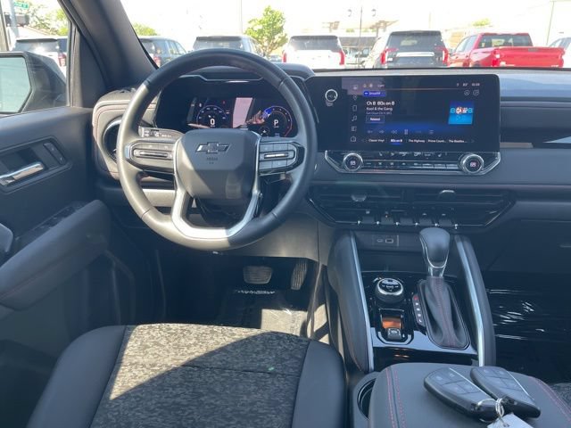 Used 2024 Chevrolet Colorado Z71 w/ Z71 Convenience Package 2 AWD/4WD image 4