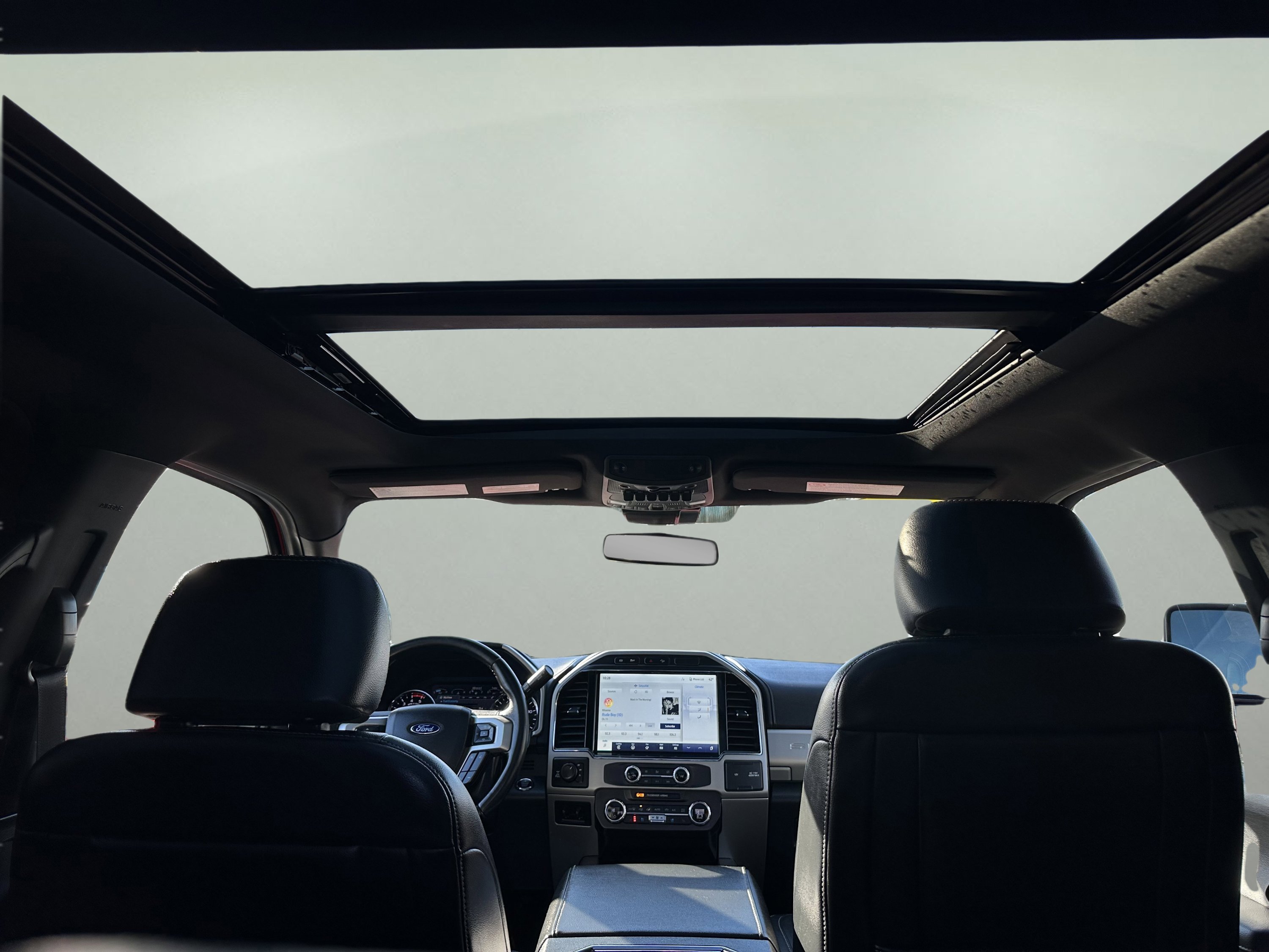 Used 2022 Ford F350 Lariat w/ Lariat Ultimate Package image 14