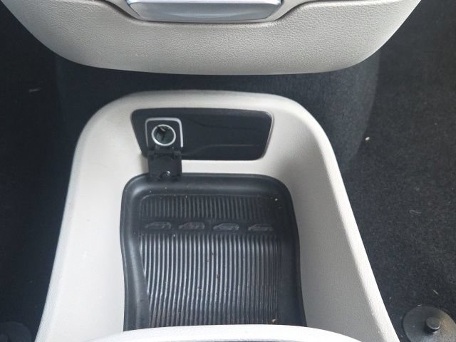 Used 2023 Chrysler Pacifica Touring-L FWD image 37