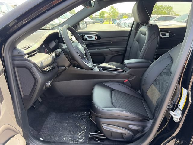 New 2026 Jeep Compass Latitude AWD/4WD image 14