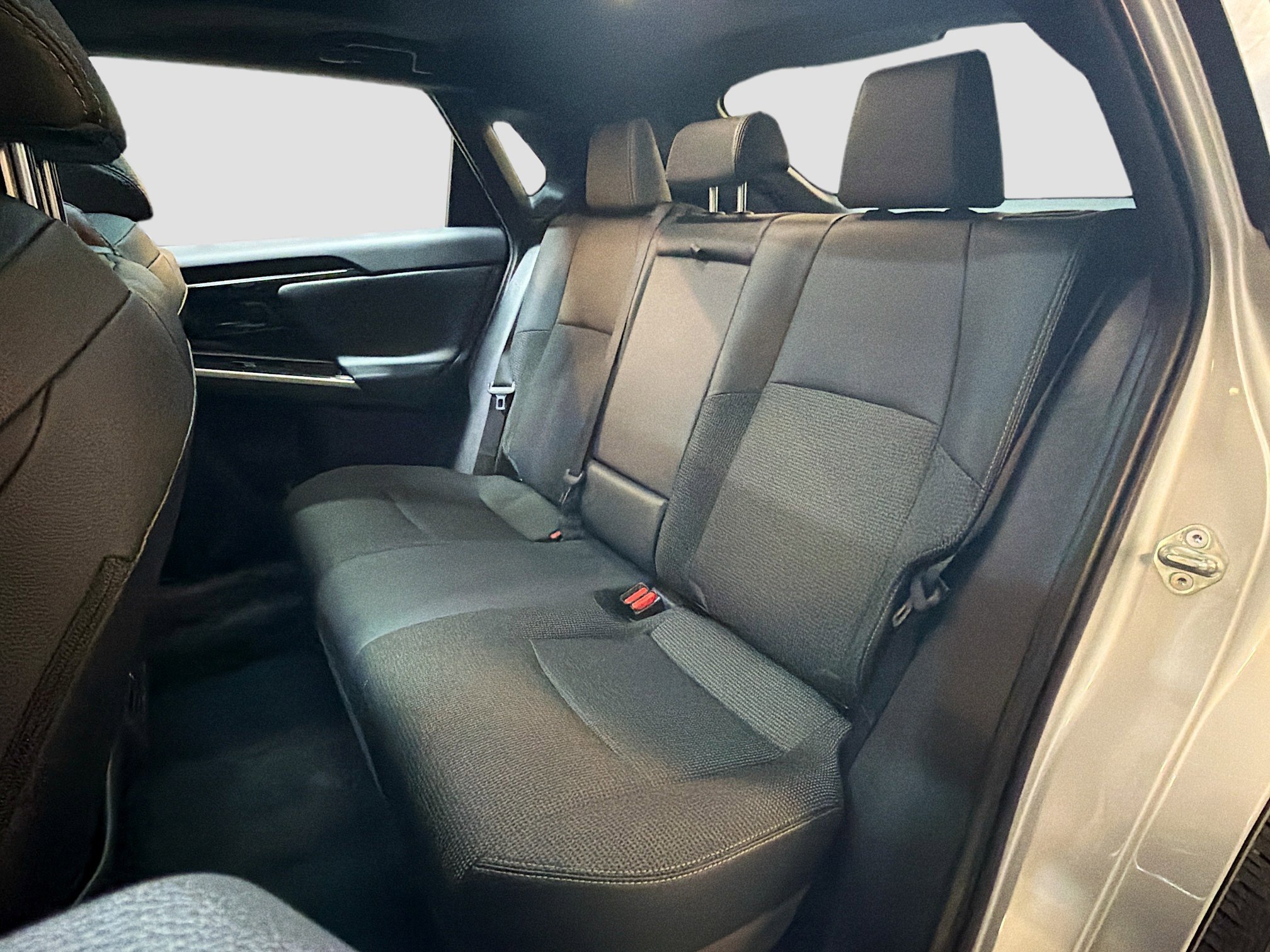 Used 2025 Toyota bZ4X XLE image 30