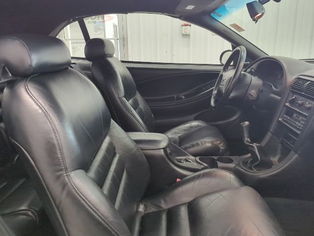 Used 1998 Ford Mustang GT RWD image 14
