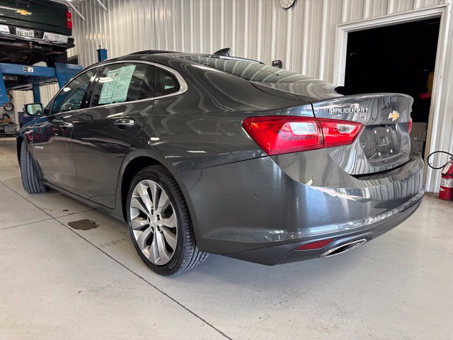 Used 2017 Chevrolet Malibu Premier w/ Premier Sun and Wheel Package FWD image 8