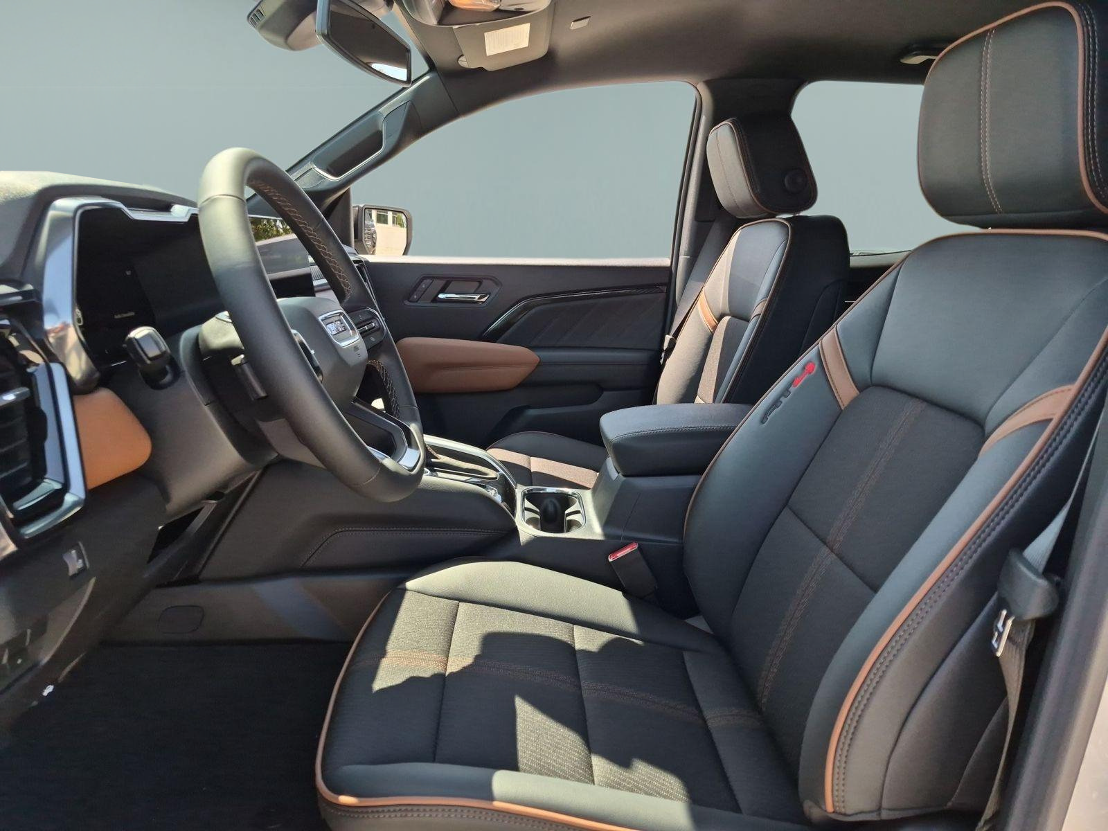 New 2026 GMC Canyon AT4 AWD/4WD image 18