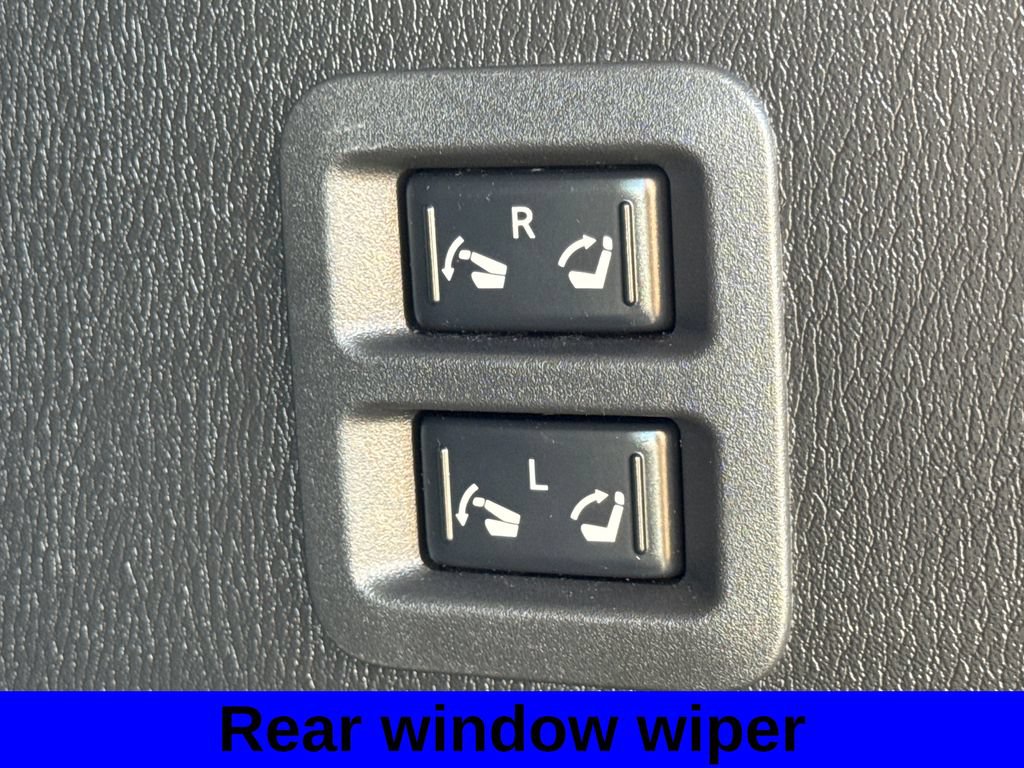Used 2022 Nissan Armada Platinum w/ Captain's Chairs Package AWD/4WD image 30