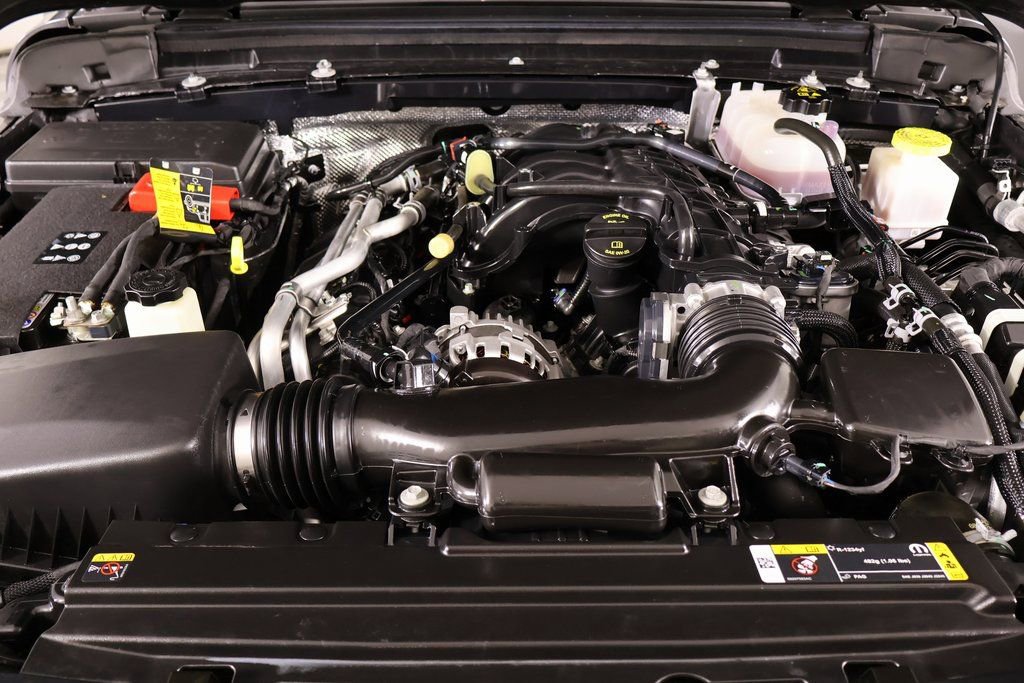 Used 2024 Jeep Gladiator Sport image 18