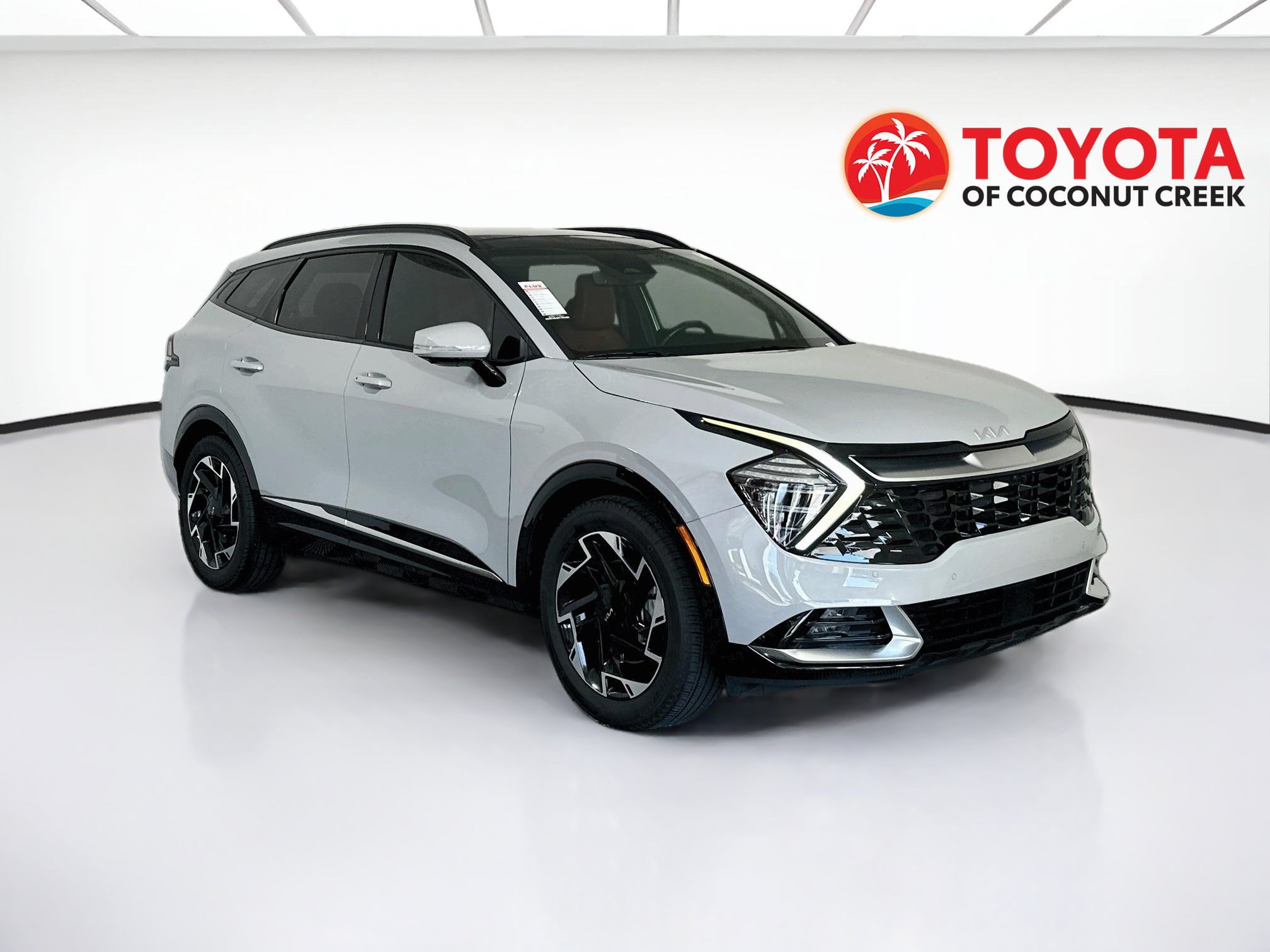 Used 2025 Kia Sportage SX