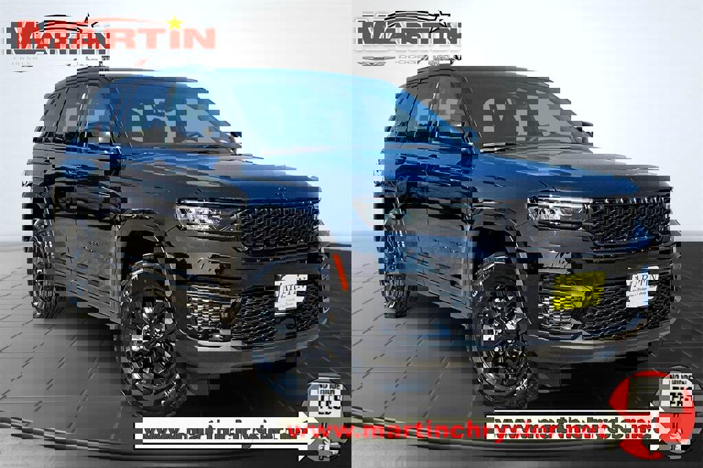 New 2025 Jeep Grand Cherokee Laredo