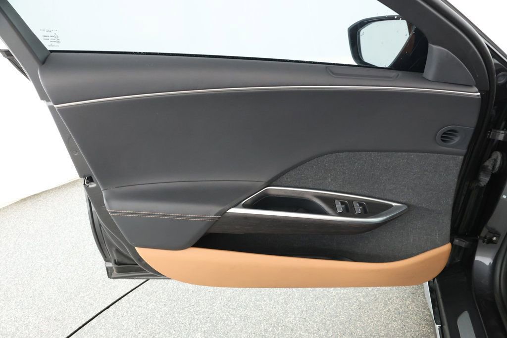 Used 2023 Lucid Air Touring image 9