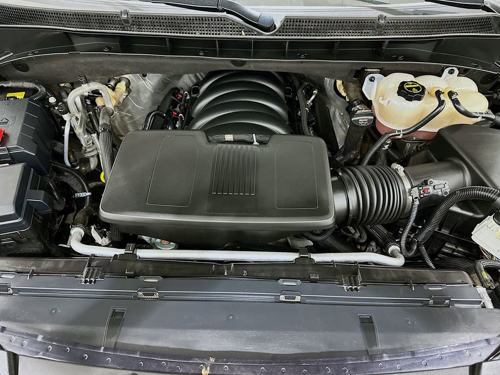 Used 2025 GMC Yukon Elevation image 32