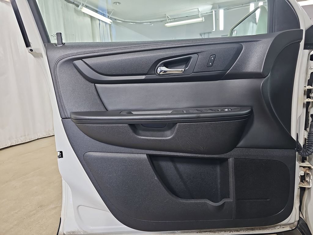 Used 2014 Chevrolet Traverse LT w/ All-Star Edition image 33