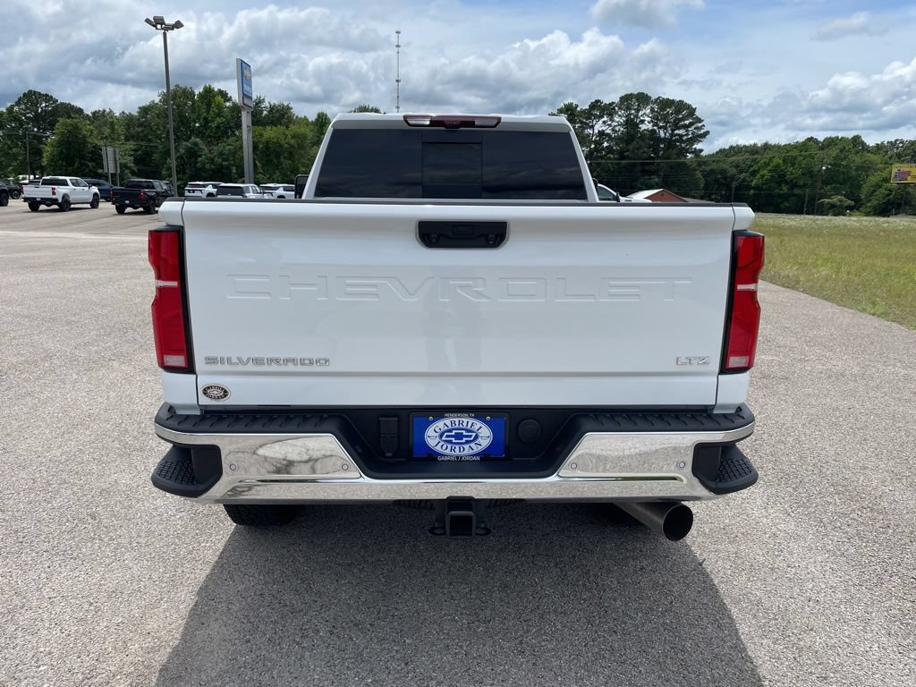 New 2026 Chevrolet Silverado 3500 LTZ w/ LTZ Premium Texas Edition AWD/4WD image 4