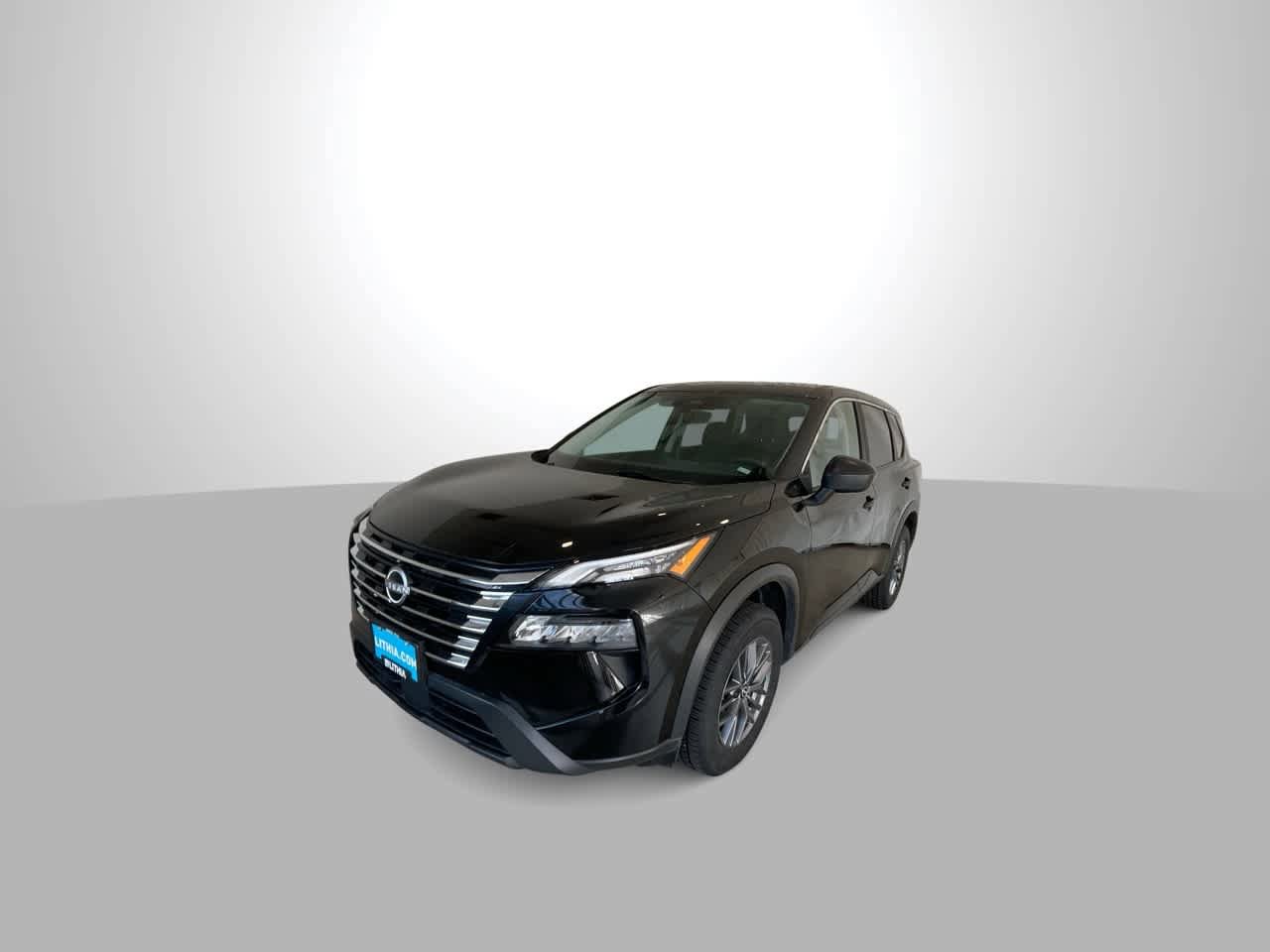 Used 2024 Nissan Rogue S AWD/4WD image 4