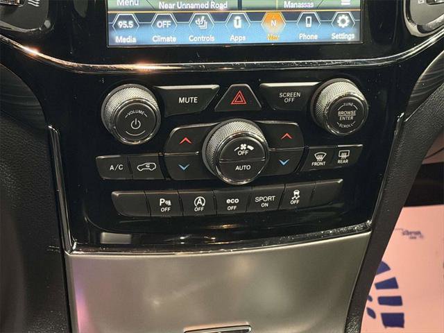 Certified 2019 Jeep Grand Cherokee Laredo w/ Laredo X Package image 18