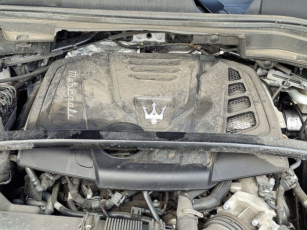 Used 2024 Maserati Grecale GT image 27