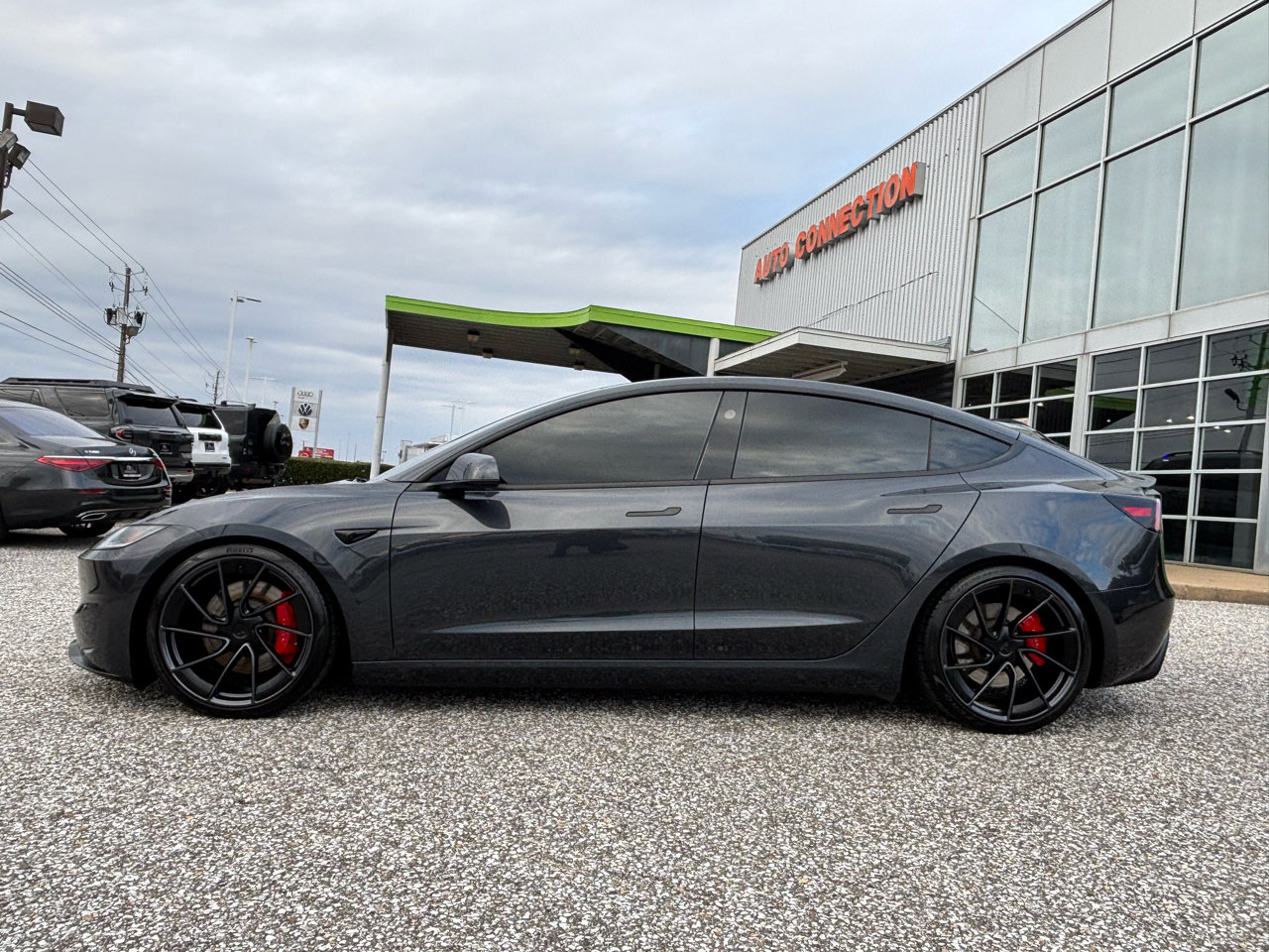 Used 2024 Tesla Model 3 Performance image 2