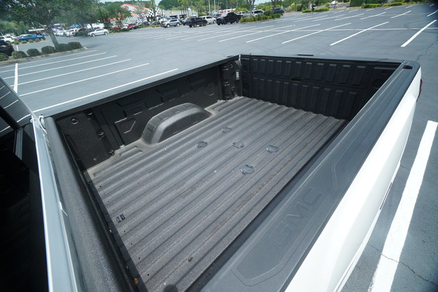 Used 2025 GMC Sierra 2500 Denali Ultimate AWD/4WD image 13