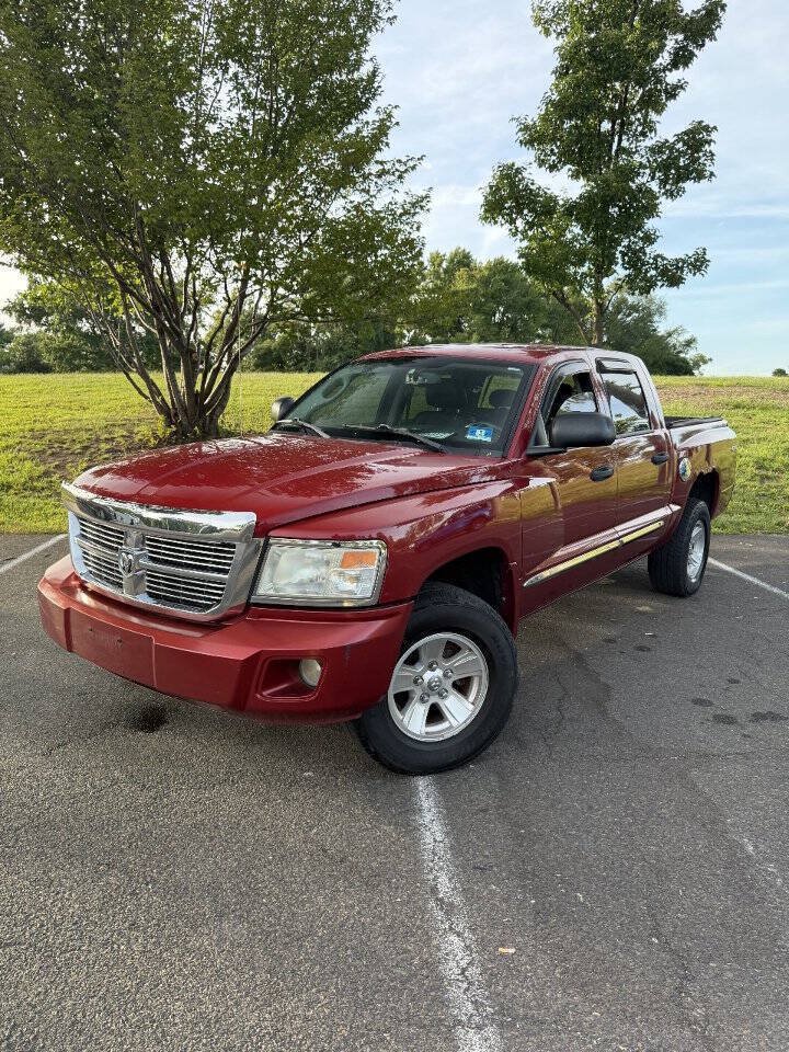Used 2008 Dodge Dakota Laramie w/ Mopar Chrome Edition Group AWD/4WD image 2