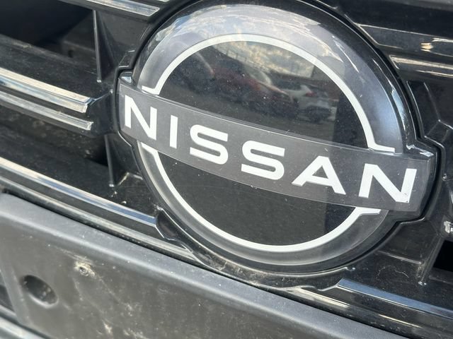 Used 2025 Nissan Versa SV FWD image 9