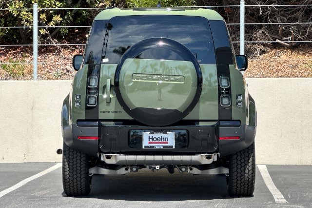 New 2026 Land Rover Defender 110 S AWD/4WD image 4