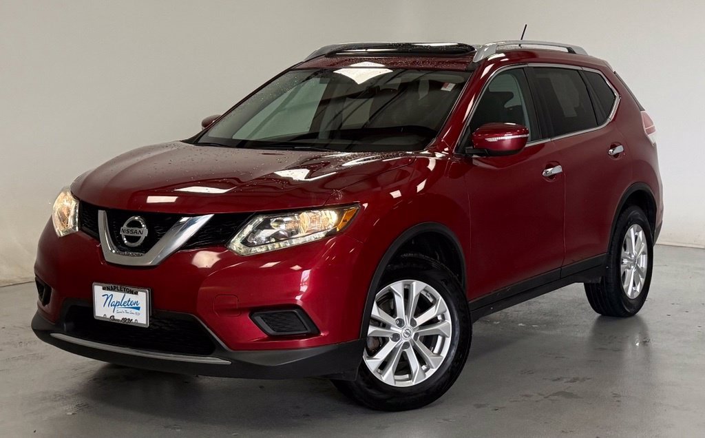 Used 2015 Nissan Rogue SV w/ SV Moonroof Package