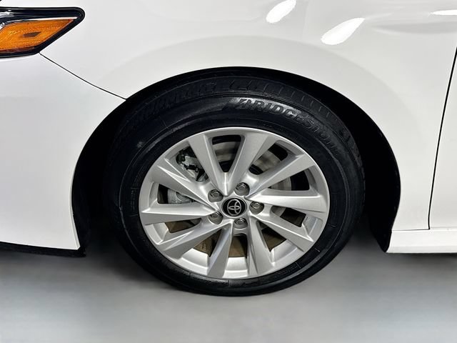 Used 2024 Toyota Camry LE w/ Convenience Package FWD image 4