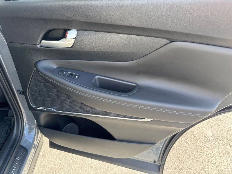 Used 2023 Hyundai Santa Fe Limited AWD/4WD image 29