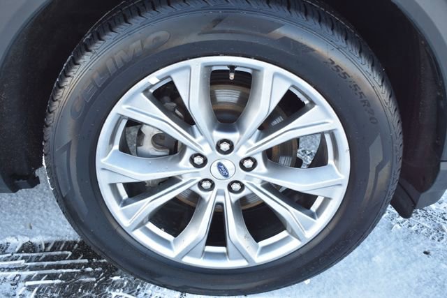 Used 2023 Ford Explorer Limited image 48