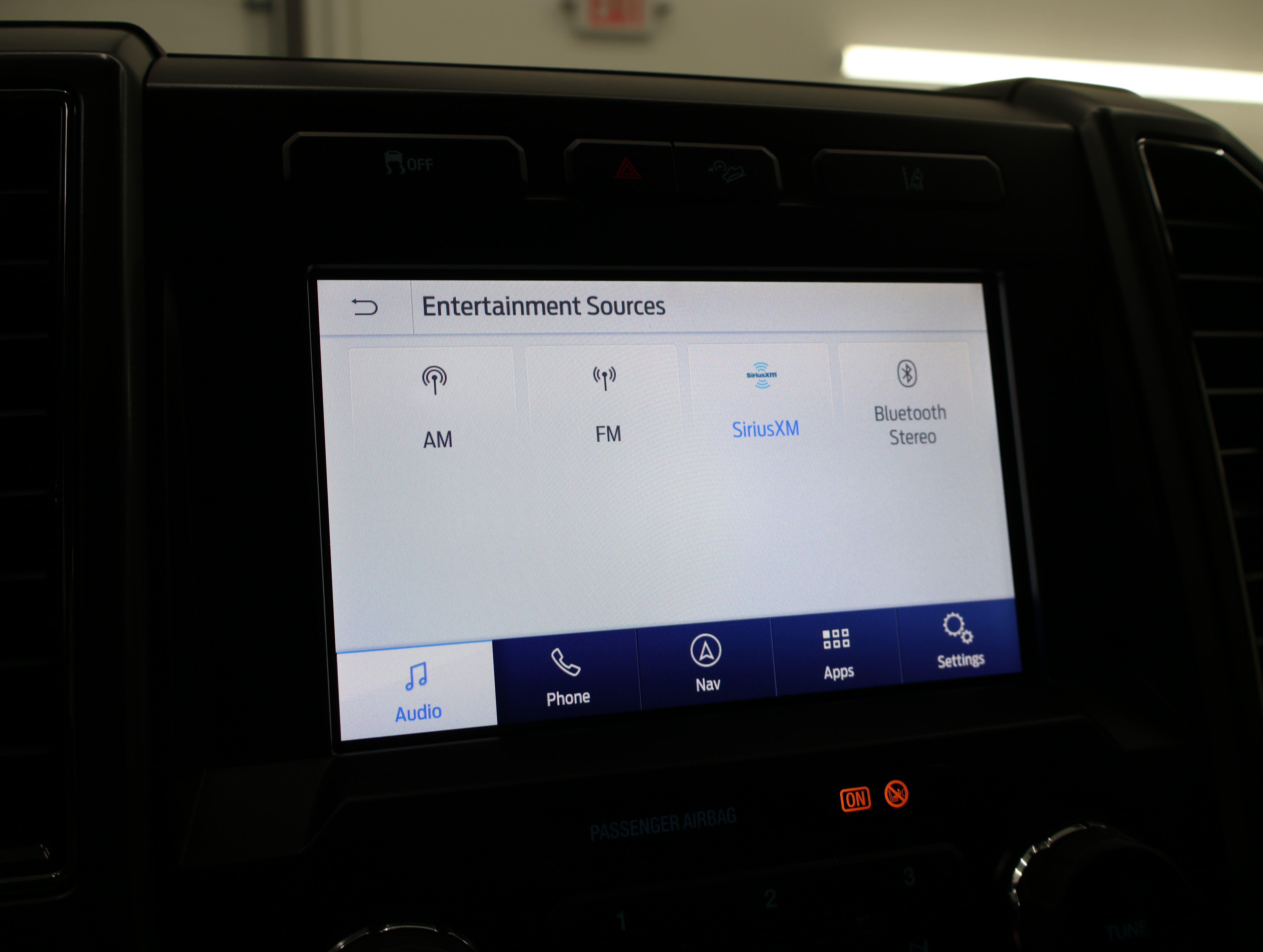 Used 2020 Ford F250 XLT w/ XLT Premium Package AWD/4WD image 48