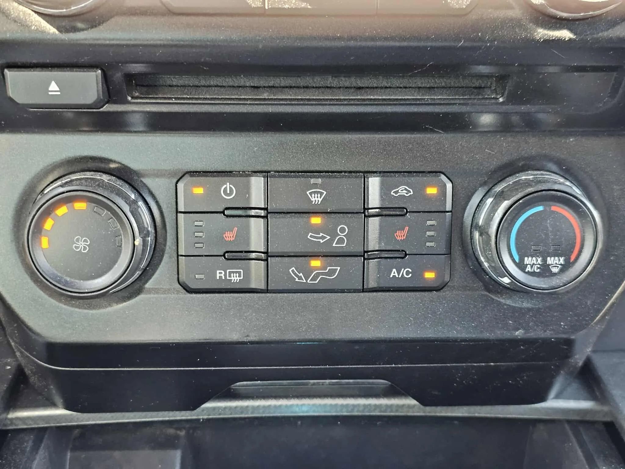 Used 2017 Ford F150 XLT w/ Equipment Group 302A Luxury RWD image 25