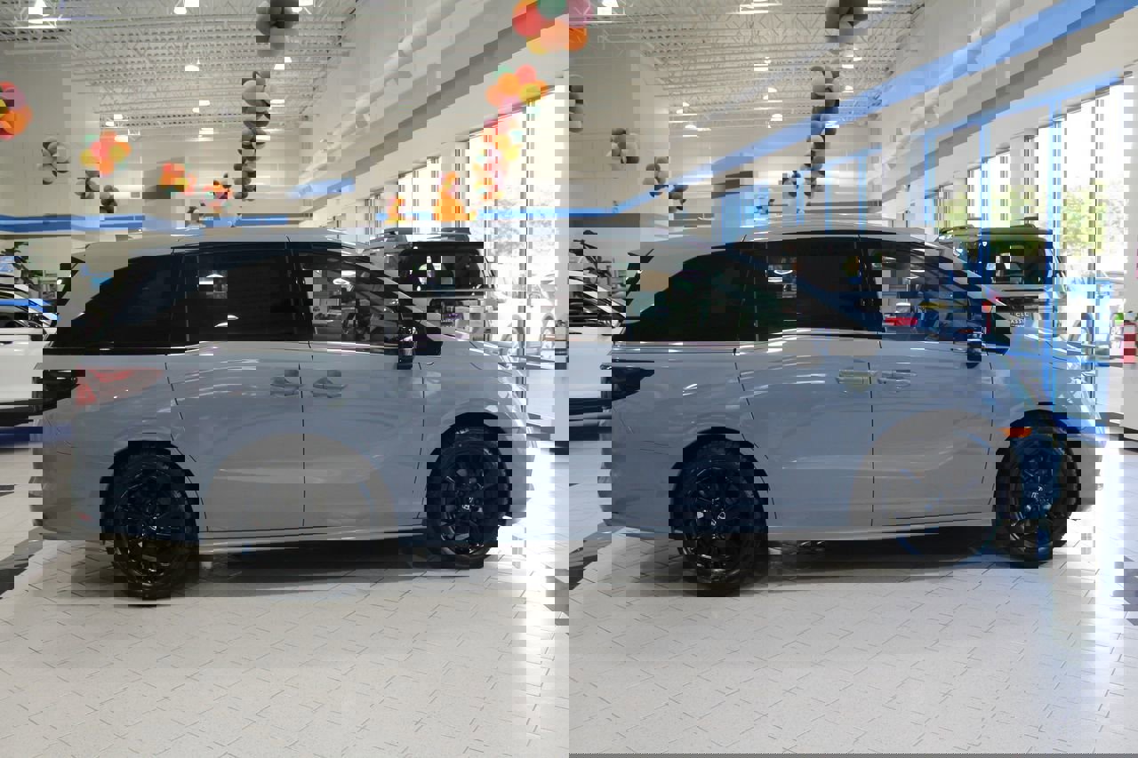 Certified 2023 Honda Odyssey Sport image 35