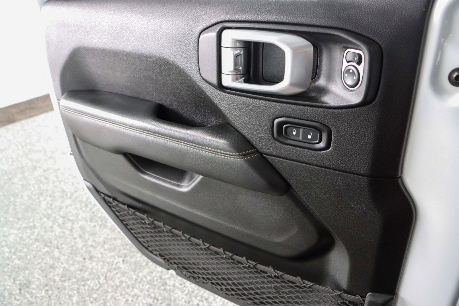 Used 2020 Jeep Gladiator Overland image 21