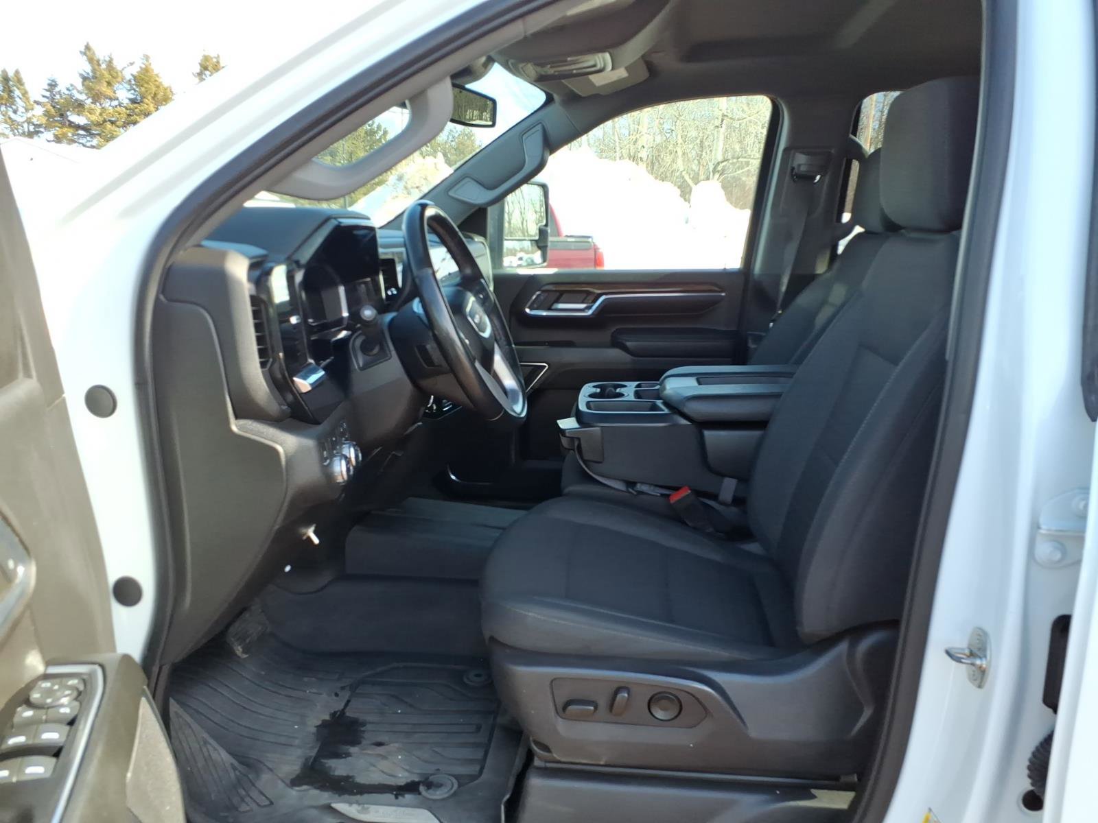 Used 2024 GMC Sierra 3500 SLE w/ SLE Convenience Package AWD/4WD image 10