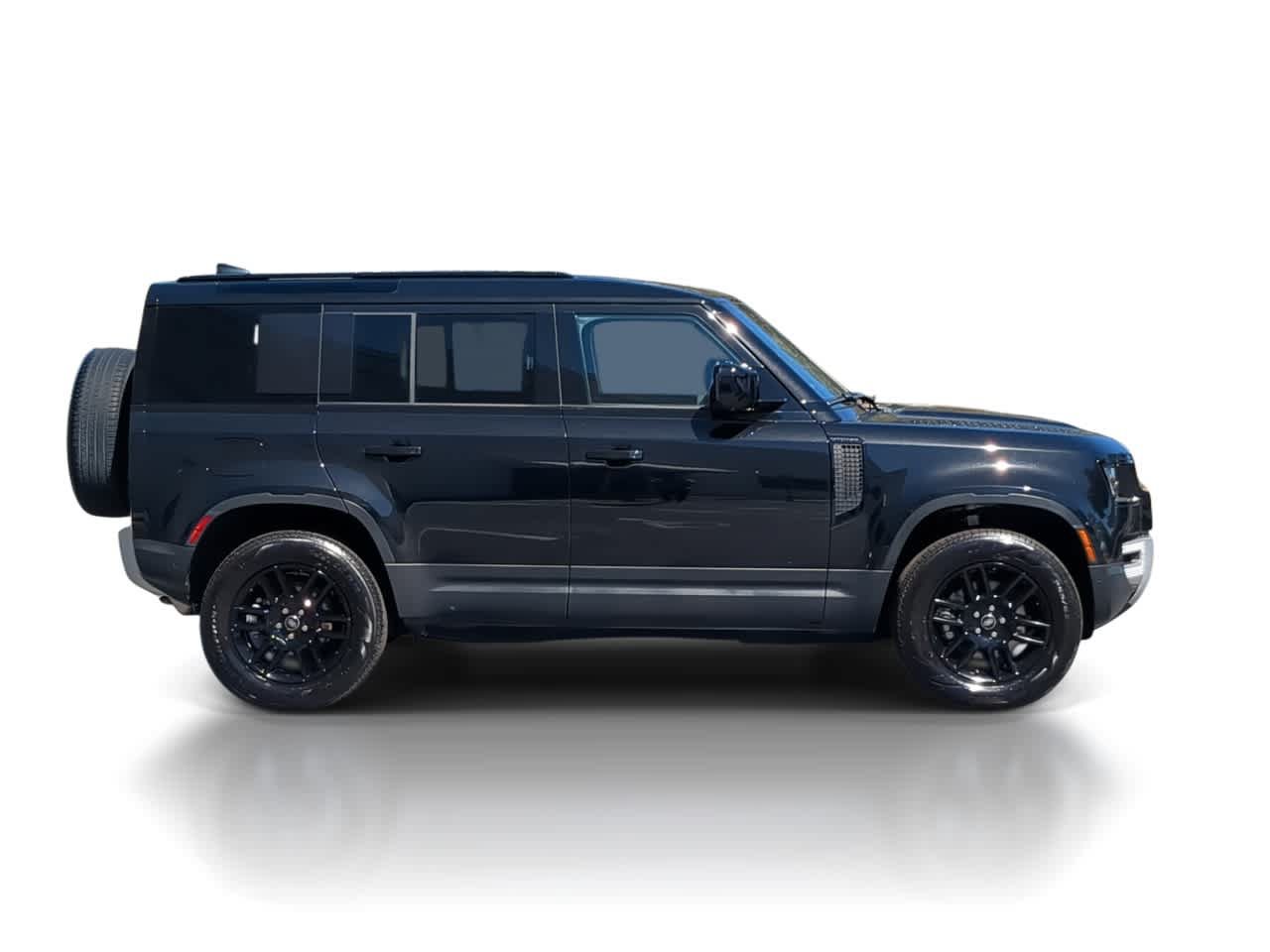 Certified 2025 Land Rover Defender 110 S AWD/4WD image 9