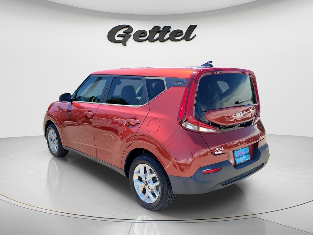 Used 2022 Kia Soul LX w/ Technology Package FWD image 7