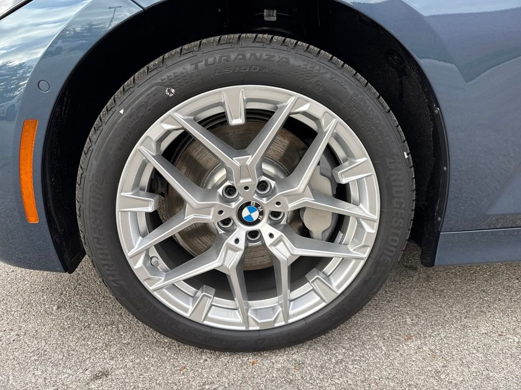 Used 2026 BMW 330i xDrive Sedan AWD/4WD image 10