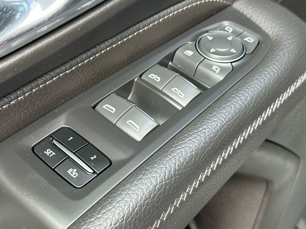 Used 2024 GMC Yukon Denali image 18