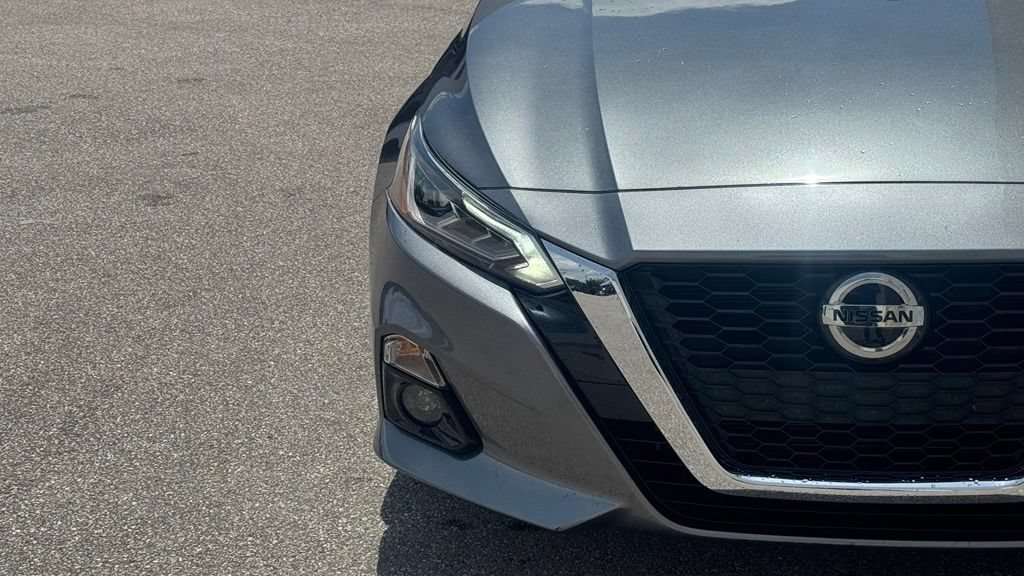 Used 2022 Nissan Altima 2.5 SL FWD image 9