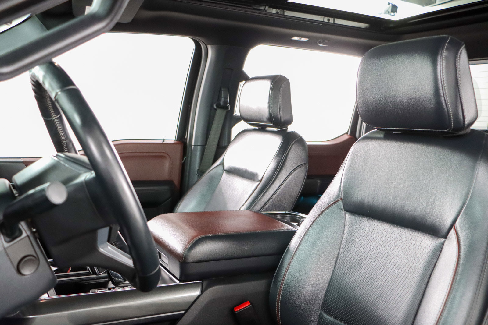 Used 2023 Ford F150 Lariat w/ Equipment Group 502A High image 27