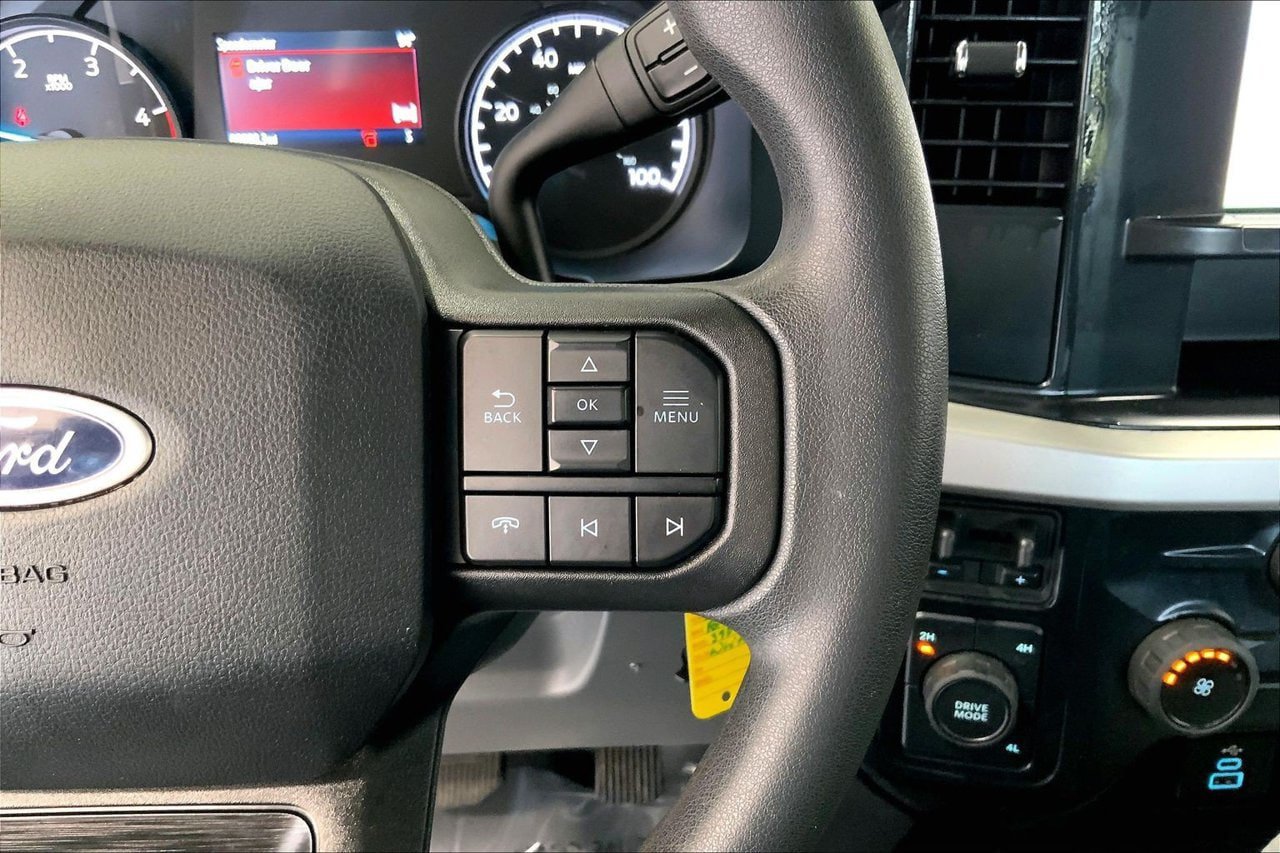 Used 2025 Ford F350 XL w/ XL Driver Assist Package AWD/4WD image 22