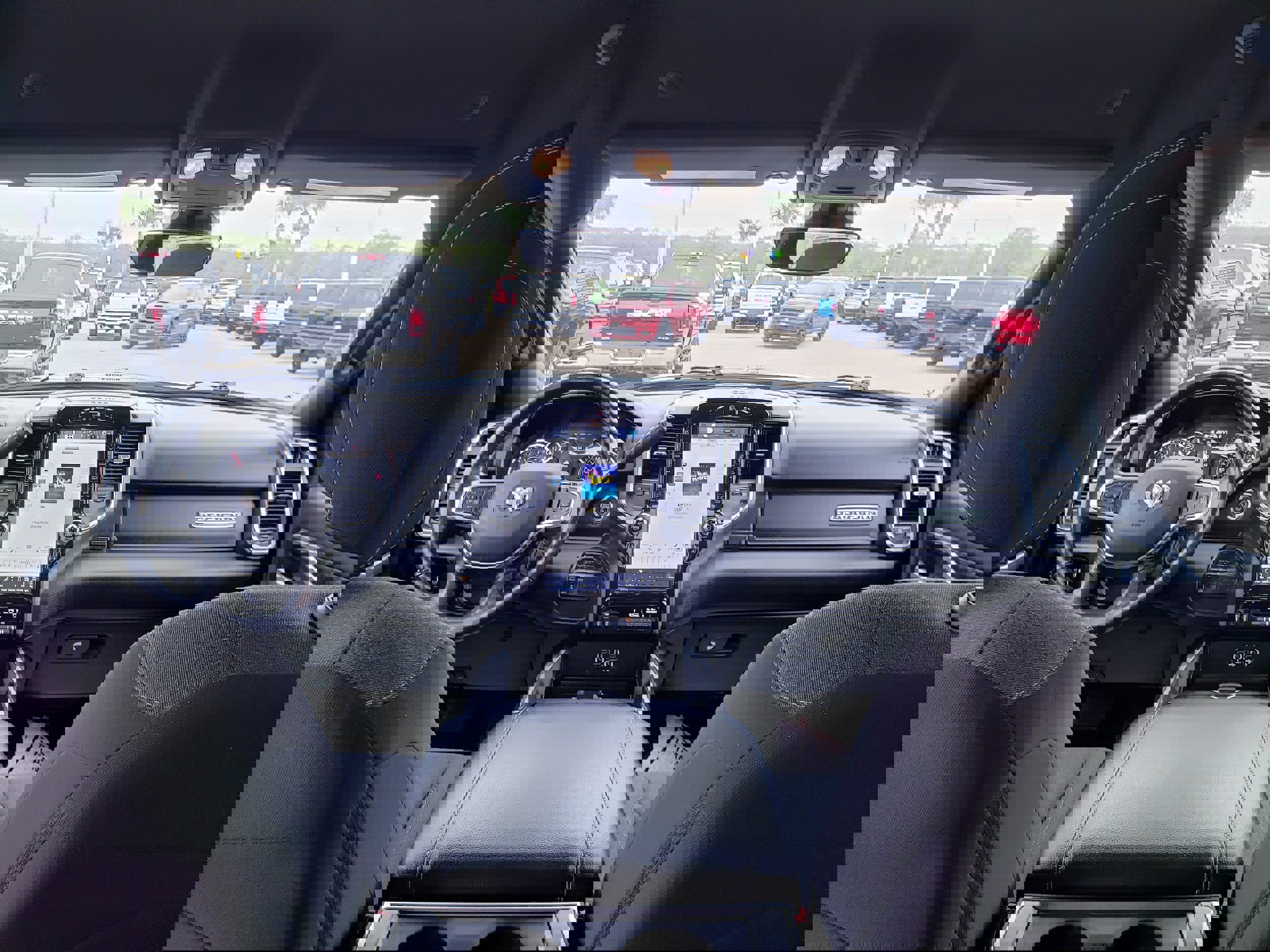 Used 2024 RAM 2500 Big Horn w/ Sport Appearance Package image 22