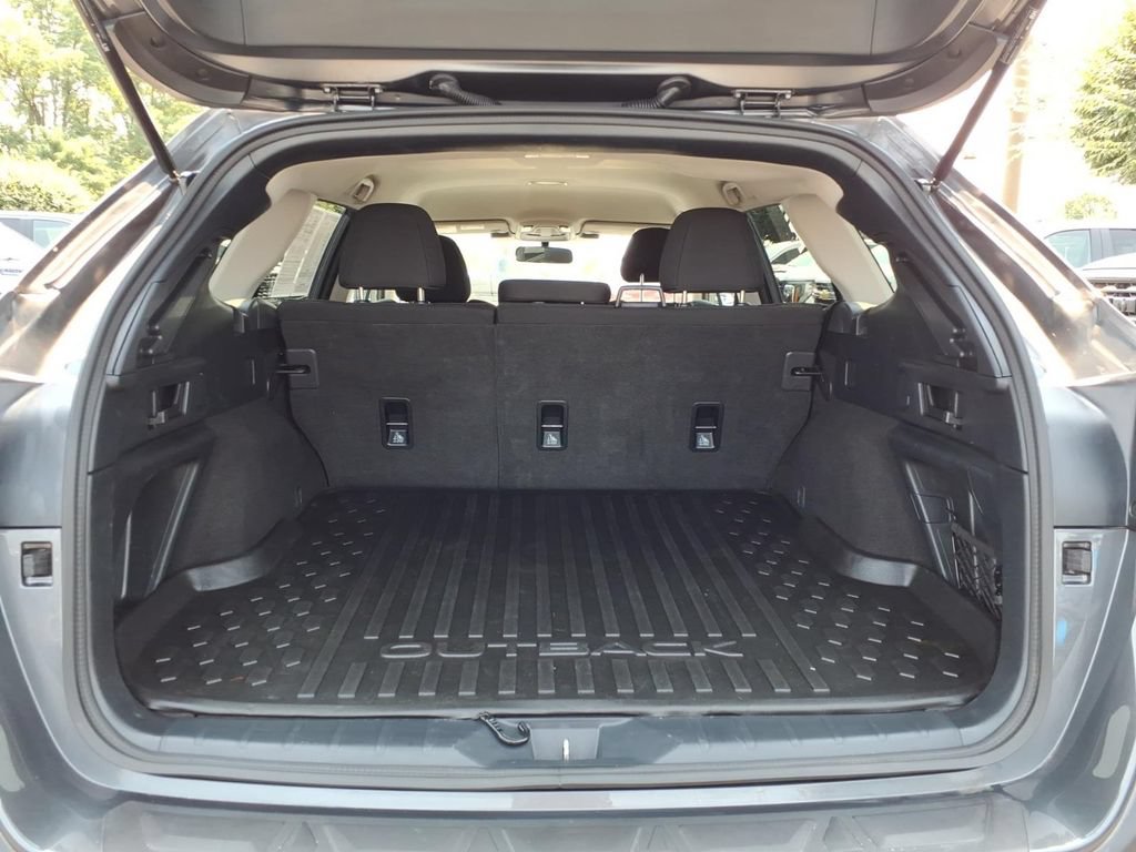 Certified 2024 Subaru Outback Premium AWD/4WD image 17