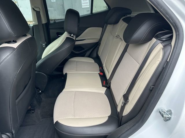 Used 2020 Buick Encore Preferred FWD image 23