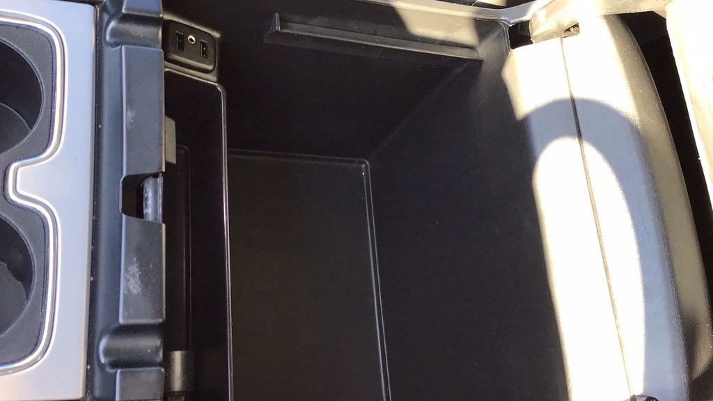 Used 2018 GMC Sierra 1500 SLT w/ SLT Premium Package image 23