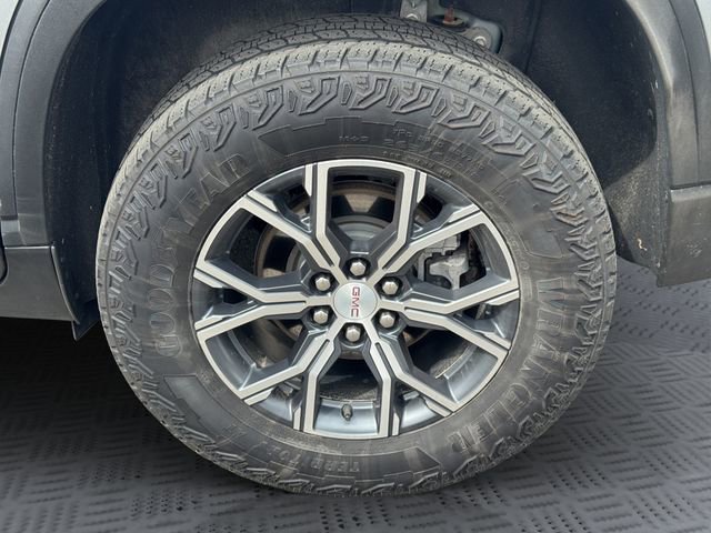 Used 2024 GMC Acadia AT4 w/ Super Cruise Package image 30
