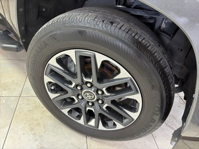 Used 2024 Toyota Tundra Limited image 10